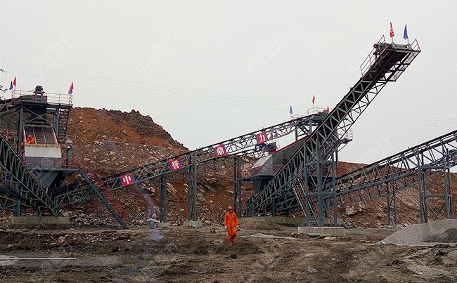 日产2000吨石料场生产线——鑫利建筑智能化生产解决方案